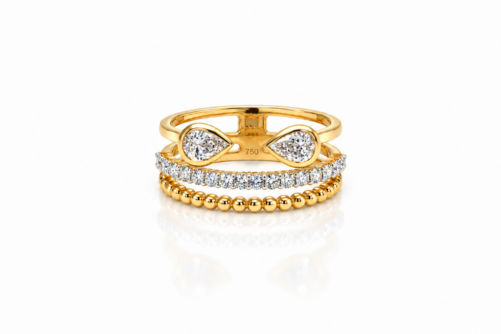 Ring 18kt Gold Spring Pear Shape & Round Diamonds
