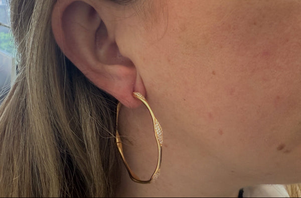 Earrings 18kt Gold Round Hoops & Diamonds