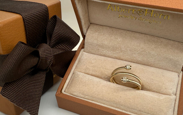 Ring Spiral Yellow Round Gold & Diamonds