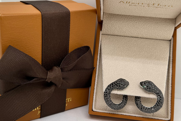Earrings 18kt Gold Snake Shape Black Diamonds and Emeralds