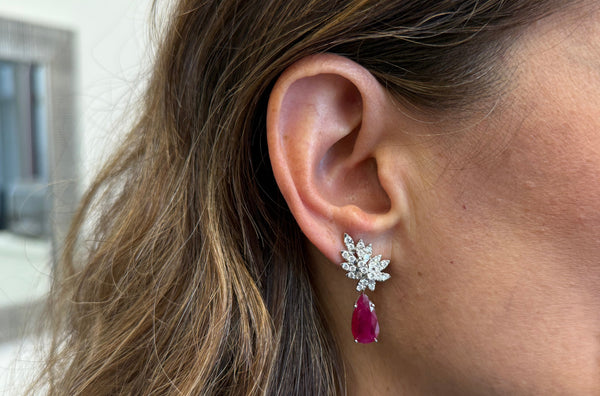 Earrings 18kt Gold Pear Rubies & Diamonds Statement Drops