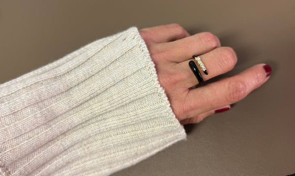 Ring 18kt Gold Open Agate & Diamonds