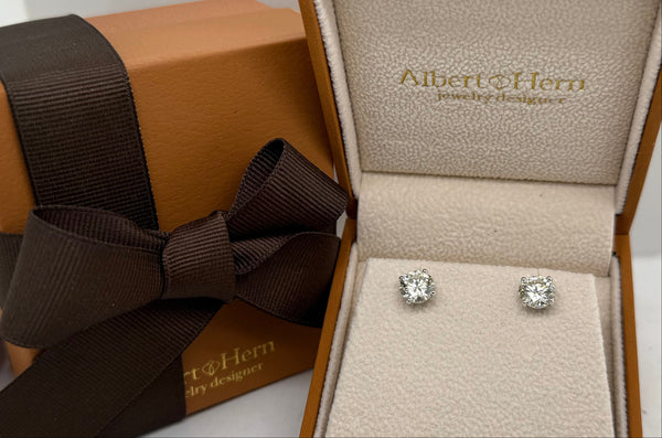 Earrings 3.00cts Natural Round Diamonds 14kt Gold Studs CGL