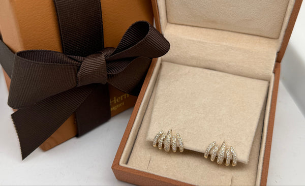 Earrings 14kt Yellow Gold Lobe Stud Claw & Diamonds