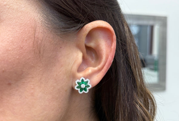 Earrings 18kt White Gold Flowers Emeralds & Diamonds
