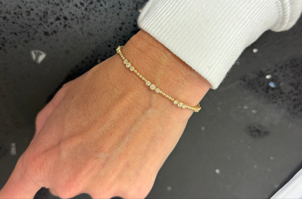 Bracelet 14kt Yellow Gold & Diamonds Bangle