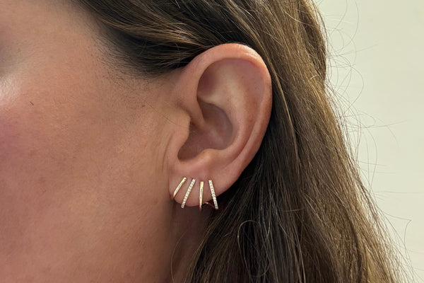 Earrings 14kt Yellow Gold Lobe Stud Four Claw & Diamonds