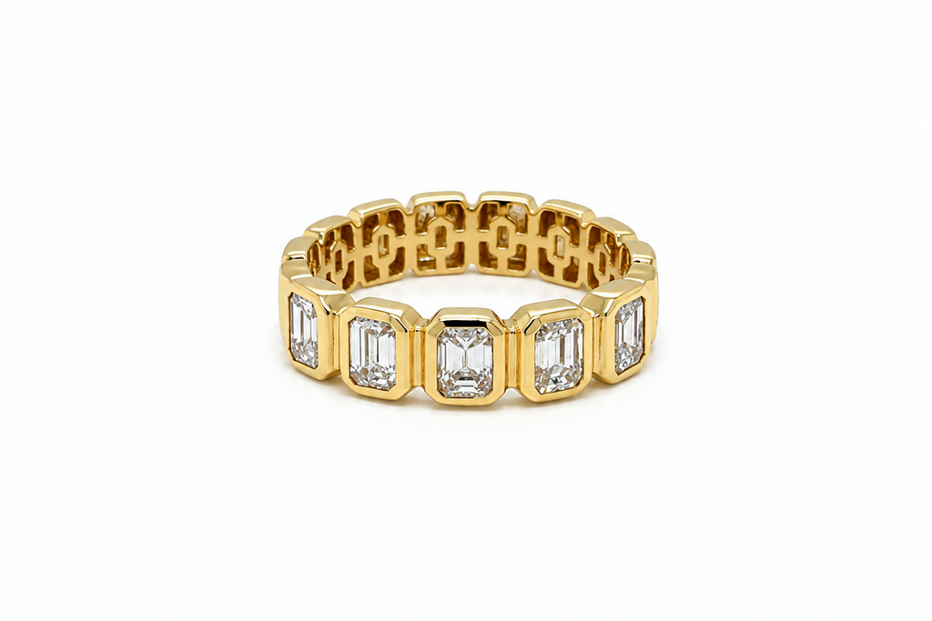 Ring 18Kt Yellow Gold 5 Emerald Cut Diamonds 1.01 cts.