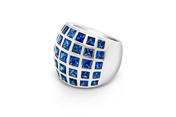 18Kt White Gold Ring with 35 Blue Sapphire 6.10 cts