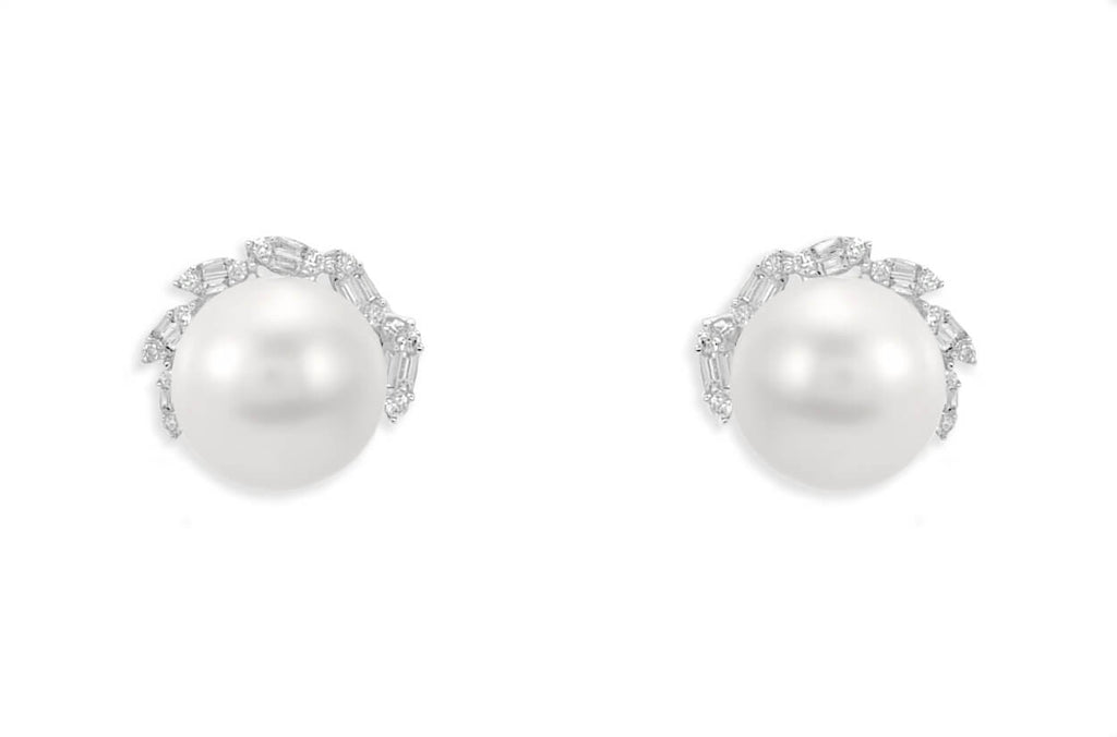 Earrings 18kt Gold South Sea Pearls & Surrounding Diamonds Studs