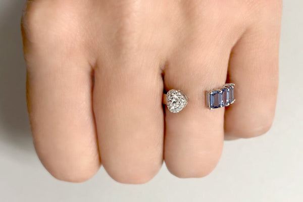 Ring 18kt Gold Blue Sapphires & Diamonds Heart Open Band