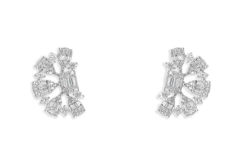 Earrings 18kt Gold with Illusion Diamonds Half Flower