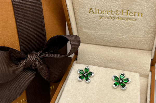 Earrings 18kt Gold Flowers Pear Tsavorite Garnets & Diamonds