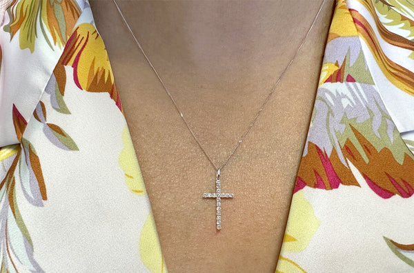 Necklace 18kt Gold & Round Diamonds Cross