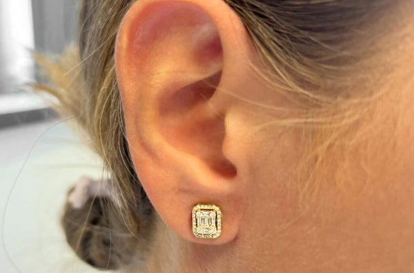 Earrings 18kt Yellow Gold Emerald Illusion Diamonds Halo Studs