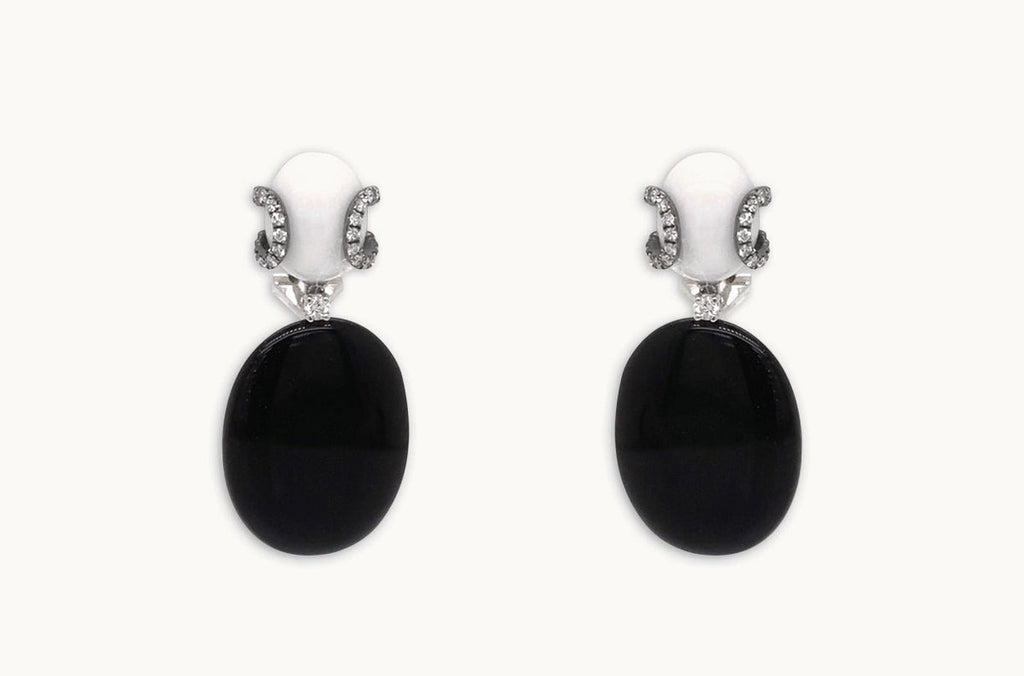 Earrings 18kt Gold Onyx & White Agatha Diamonds