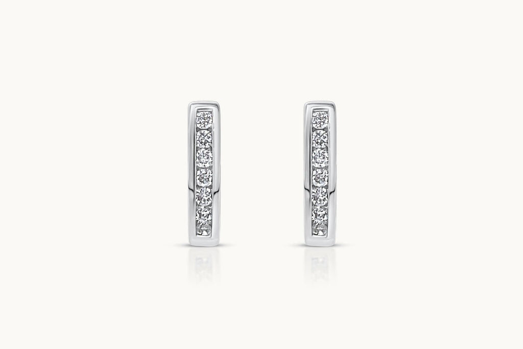 Earrings 18kt Gold Oval Hoops & Diamonds