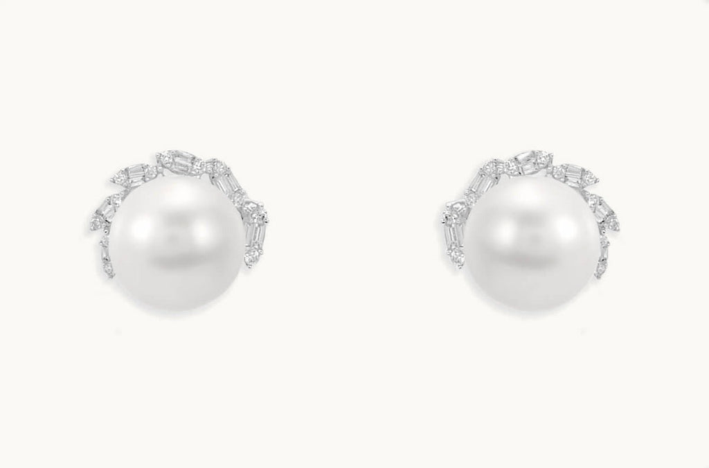 Earrings 18kt Gold South Sea Pearls & Surrounding Diamonds Studs