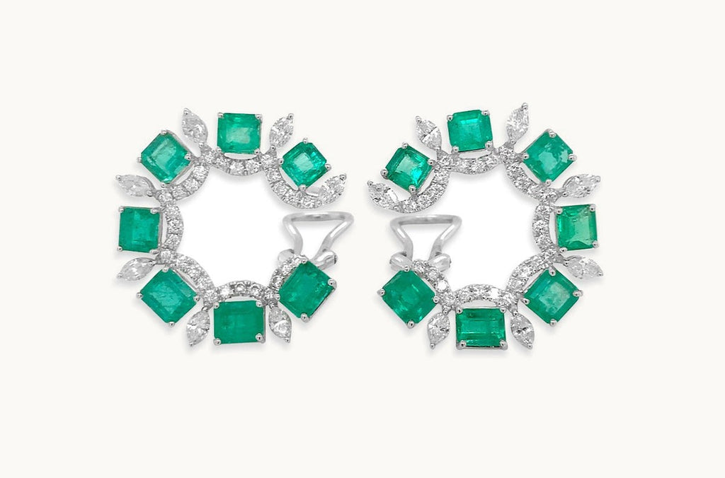 Earrings 18kt White Gold C-Shape Emeralds & Diamonds
