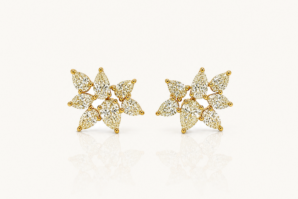 Earrings 18kt Yellow Gold Pear Shape Fancy Yellow Diamonds