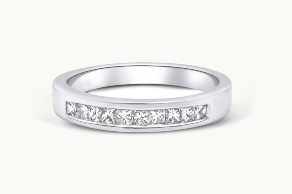 Ring 14kt White Gold Half Band Channel Setting 10 Diamonds 0.33 carats
