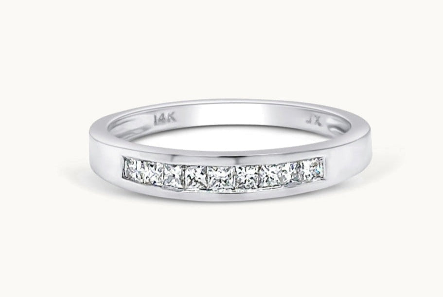 Ring 14kt White Gold Half Band Channel Setting 9 Diamonds 0.30 carats