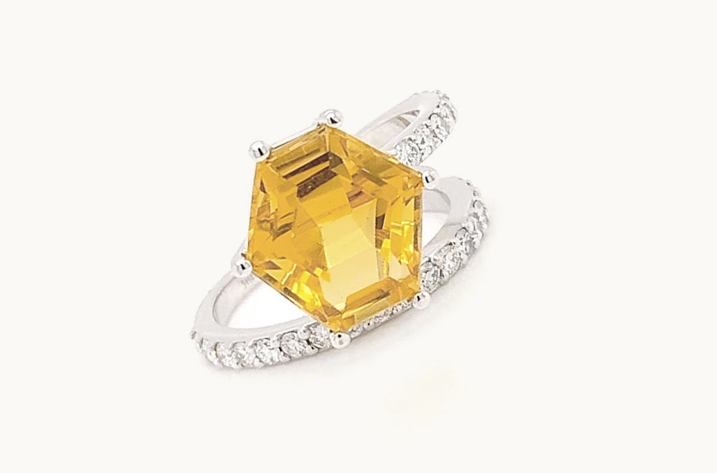 Ring 18kt Gold Hexagon Citrine & Diamonds