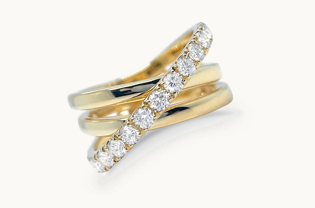 Ring 18kt Gold & Pave Diamonds Crossover
