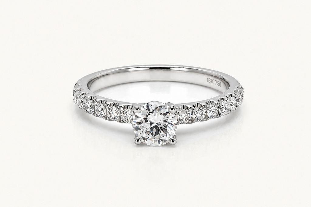 Ring 18Kt Gold Round Diamond 0.42cts G-VS2 & Pave