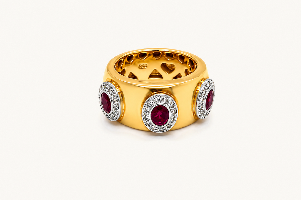 Ring 18kt Oval Rubies & Diamonds