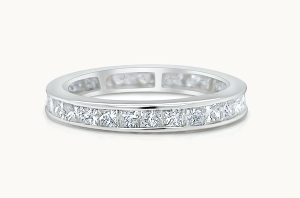 Ring 18kt White Gold & Princess Cut Diamonds (0.98 carats) Eternity