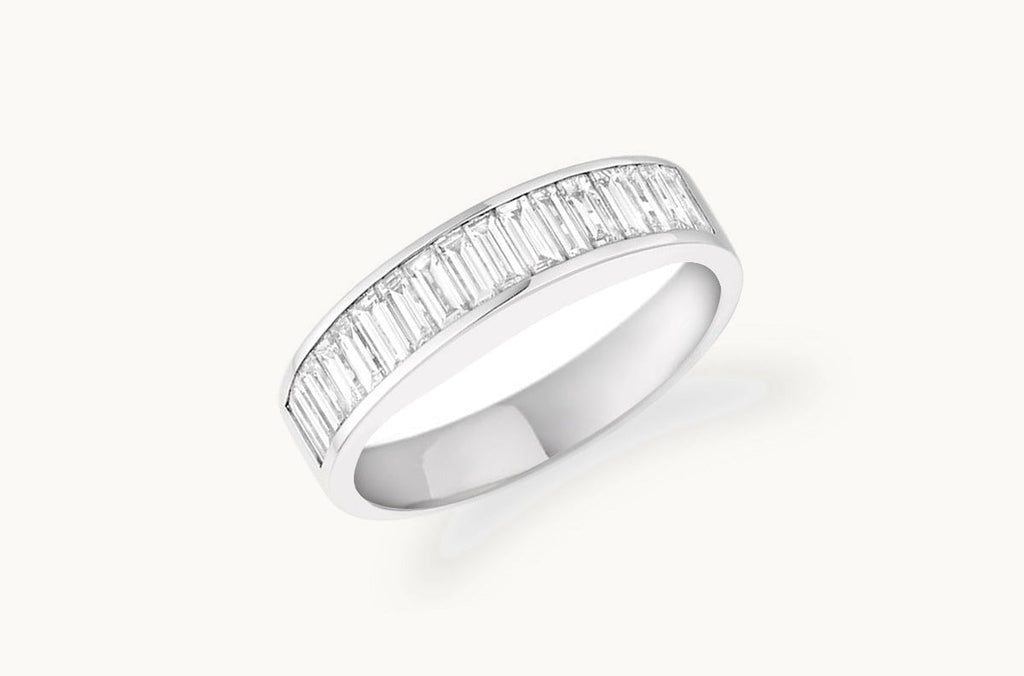 Ring Platinum Half Band Channel Setting Baguette Diamonds 1,64 cts