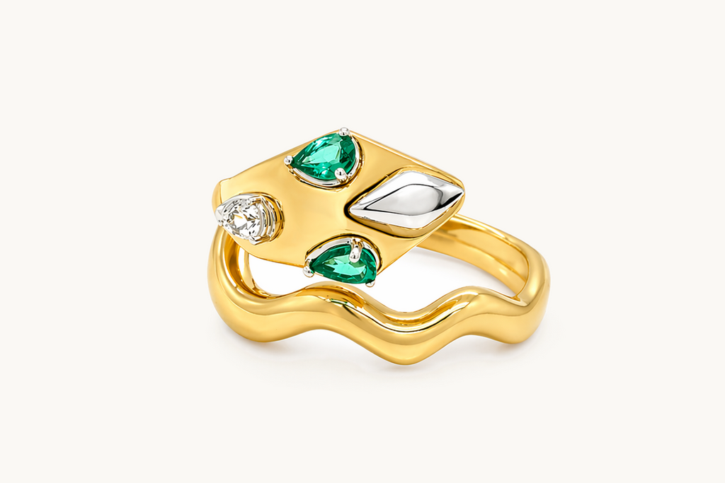 Ring Yellow Round Gold Snake Diamonds & Emerlads