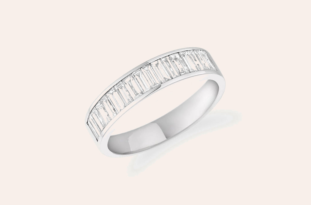 Ring Platinum Half Band Channel Setting Baguette Diamonds 1,64 cts