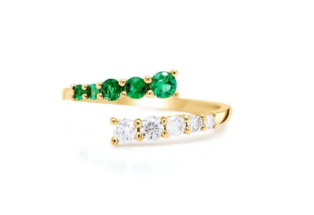 Ring 14kt Yellow Gold Emeralds & Diamonds