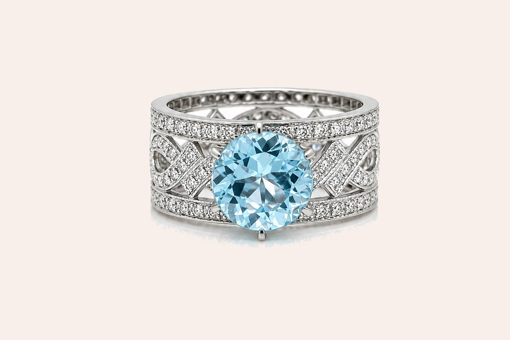 Ring 18Kt Gold Round Blue Topaz 3.38 carats Diamonds 0.60 carats