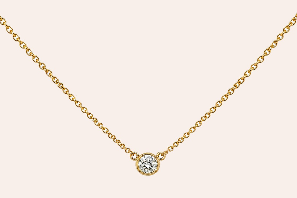 Necklace 14kt Yellow Gold with Central Diamond 0.14 carats
