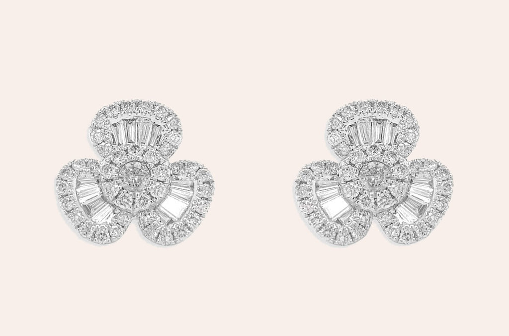 Earrings 18kt Gold Baguette & Round Diamonds Flowers