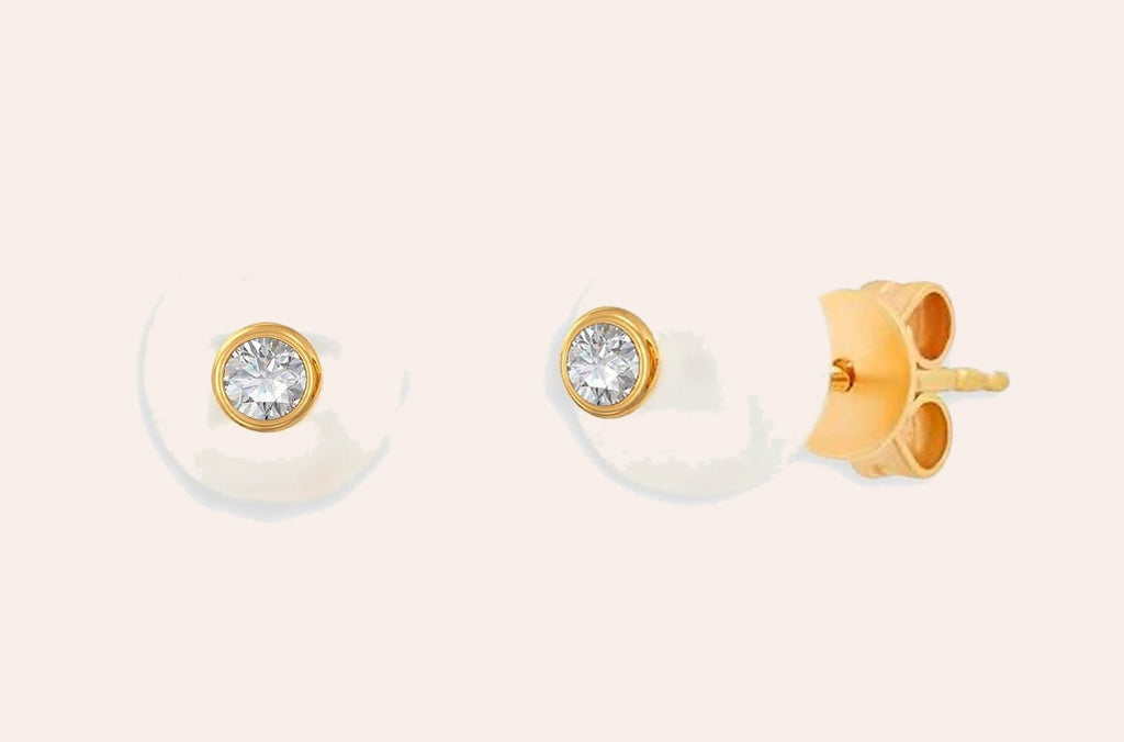 Earrings 18kt Gold South Sea Pearls & Center Diamonds Studs
