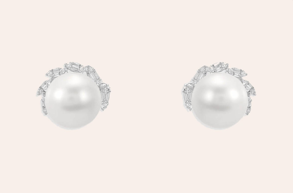Earrings 18kt Gold South Sea Pearls & Surrounding Diamonds Studs
