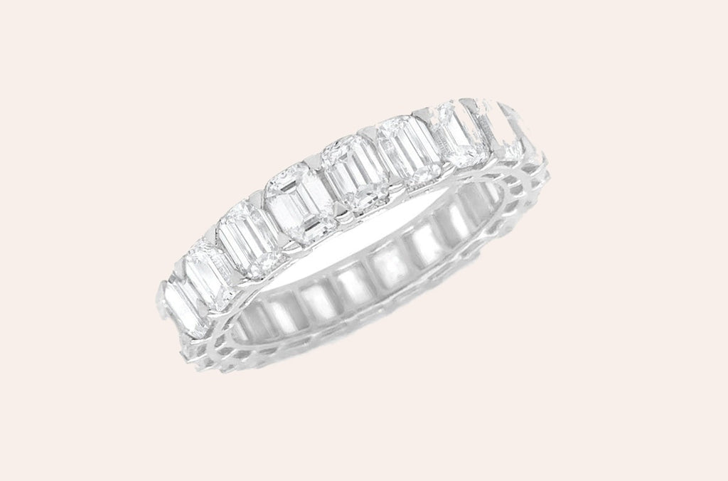Eternity Ring 18kt White Gold & Emerald Cut Diamonds 3.80 cts
