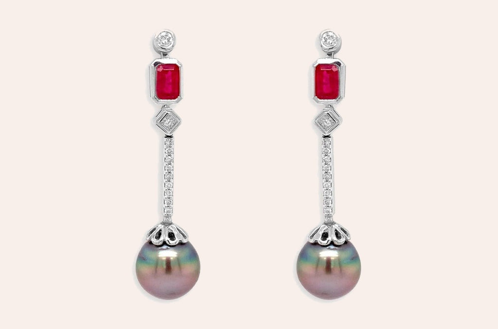 Earrings 18kt Gold Tahití Pearls with Rubies & Diamonds