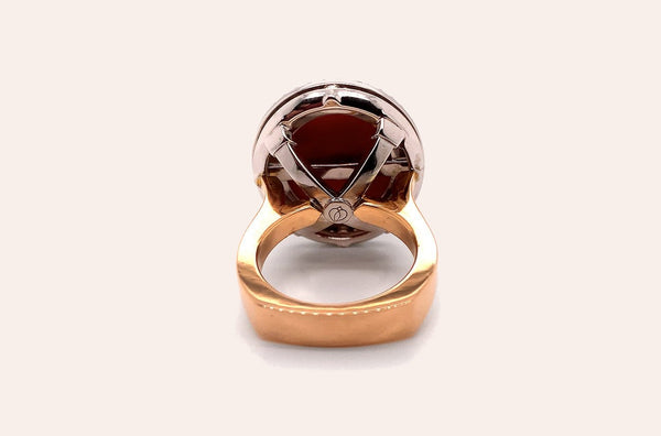 Ring 18kt Gold Coral & Diamonds