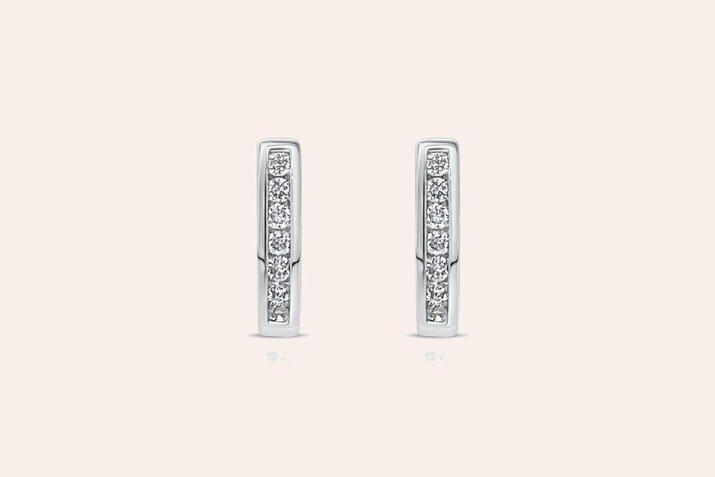 Earrings 18kt Gold Oval Hoops & Diamonds