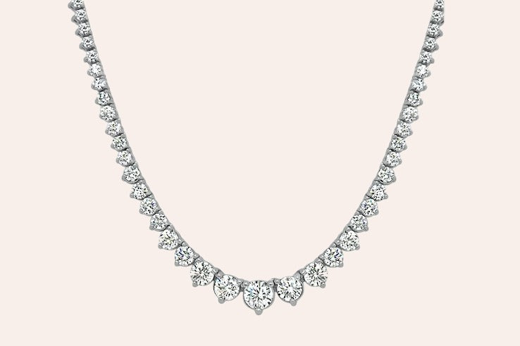 Necklace 18kt Gold Tennis Graduated Diamonds 5.20 cts