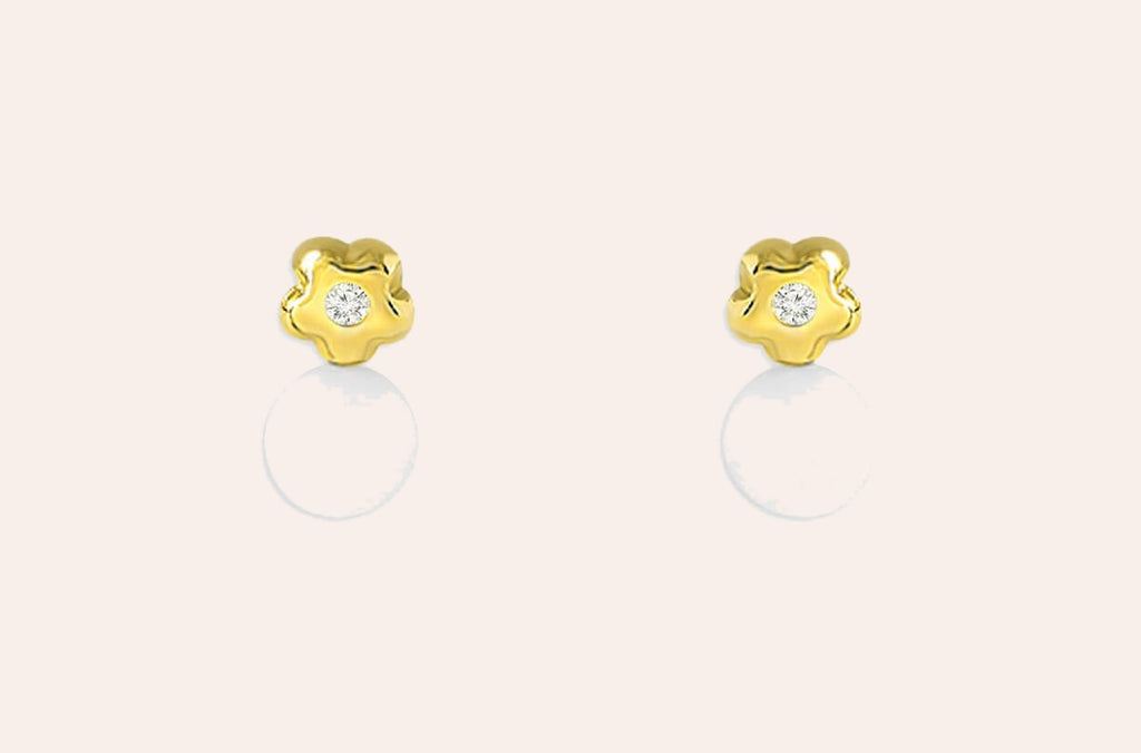 Mini Earrings 18kt Gold Flower Center Diamonds & Pearl Studs