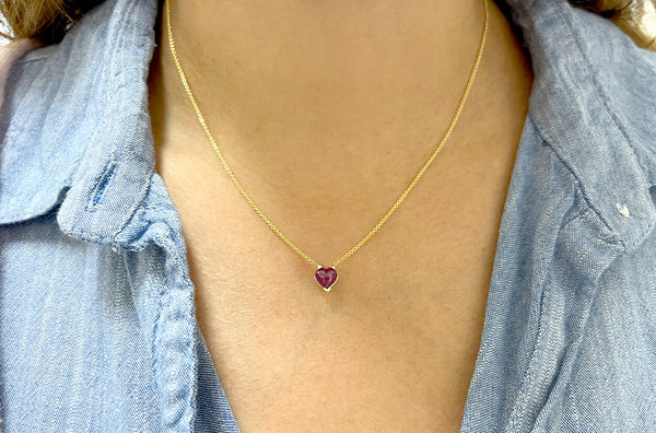 Necklace 18kt Gold & Ruby Cabochon Heart