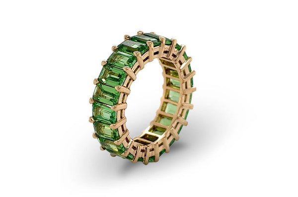 Eternity Ring 18kt Gold Emerald Cut Tsavorite Garnets