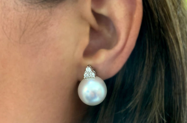 Earrings 18kt Gold South Sea Pearls 15mm & Diamonds - Albert Hern Fine Jewelry