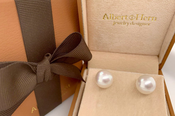 Earrings 18kt Gold South Sea Pearls Studs - Albert Hern Fine Jewelry